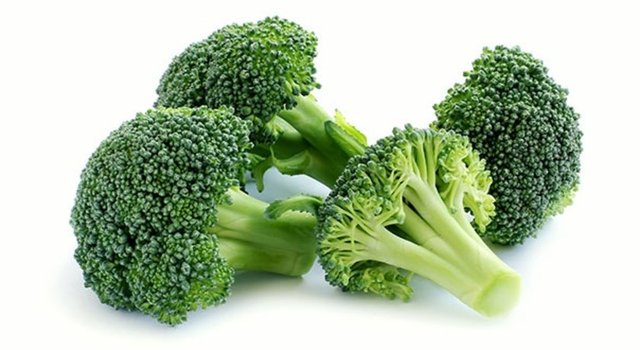 Oysa kemoterapi ve özellikle de radyoterapinin başlıca yan etkilerinden biri hücre azalması olarak biliniyor. Bu karışımın kansere yakalananlarda işe yaramadığı fark edildi.