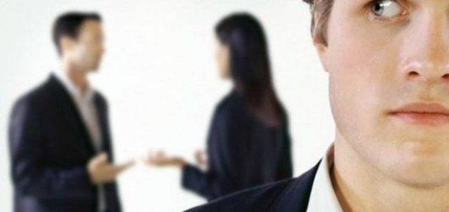 Gerçeği saklamaktan çekinmez ve hatta özel ilişkilerinizde bile sevgi göstermek ve evetlemeyi esirgersiniz. Eğer arkadaşlarınızın, onları çok fazla düşündüğünüzü bilmesinin onlara güç vereceğini düşünürsünüz.