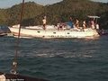 <p>Son günlerini yanında bulunan telsiz telefonla yardım arayarak geçirdiği anlaşılan 59 yaşındaki adamın neden ve ne zaman öldüğü şuan için bilinmiyor.</p>