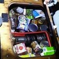 <p>20 yıldır kayıp olmasına rağmen yiyecek stoğu da tükenmemiş halde bulundu.</p>