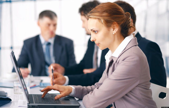 Bu deneyimlerin onların daha akıllı seçimler yapmasına ve güçlenmesine yardımcı olacağına inanıyorlar.  -