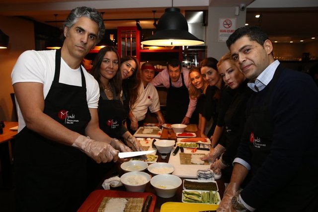 SONER - YÖNTEM İNANÇ, CEYLA - MEHMET KIRKLAR, AYLİN ŞAVKAN, EDA EVLİYAGİL, BERRDA KOYUNCU, YÜKSEL AKKÖK 