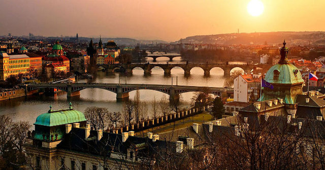 Budapeşte	\	2014 SIRALAMASI\		52		2013 SIRALAMASI\		50 -