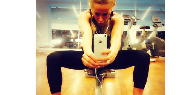 HELİN AVŞAR  - Küstürmeyin beni ağlarım