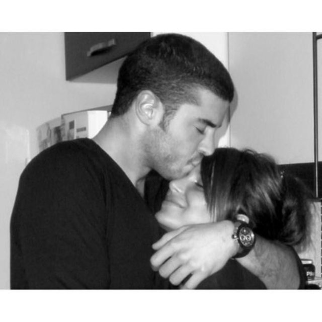 MERVE ŞARAPÇIOĞLU  - Aşk