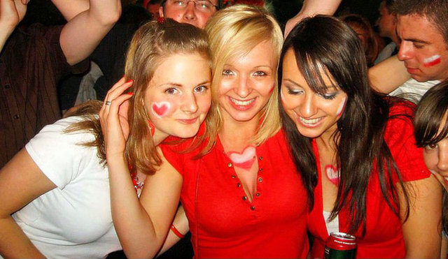 13- Polonya  - %29 - Porno izleyen her 100 kişiden 29'u kadın. -