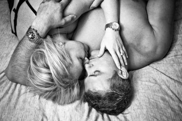 Şunu kabul edelim ki, gerçek hayatta seks bazen sıkıcı ve monoton olabilir.