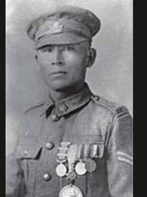 7. Rob Furlong - Kanada Askeri Kuvvetleri'nin eski onbaşılarından olan Furlong, 2,430 metre ile tarihte en uzun mesafeden öldürme rekorunu elinde tutuyor -