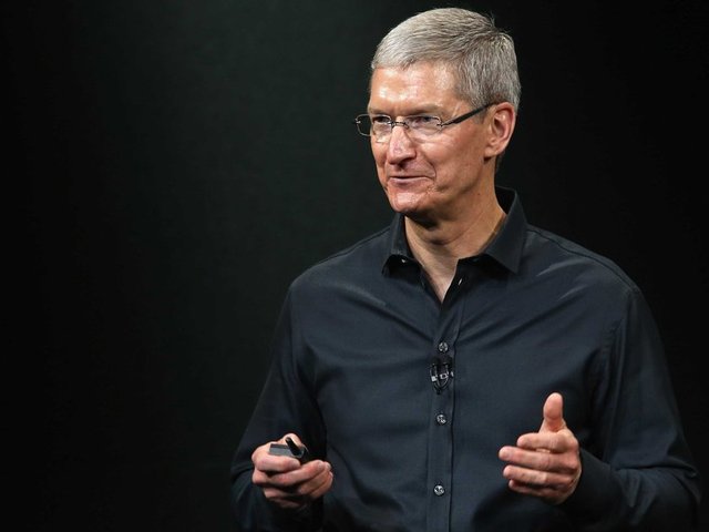 18. Tim Cook  - Apple Watch ve iPhone 6'nın piyasaya çıkmasının ardından Steve Jobs'ın gölgesinden sıyrılmayı başaran Cook aynı zamanda Fortune 500 listesine de girmeyi başardı. -