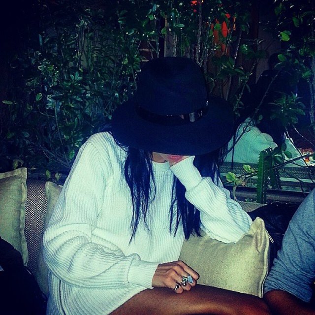 ASENA ERKİN  - Şapkasız çıkmam