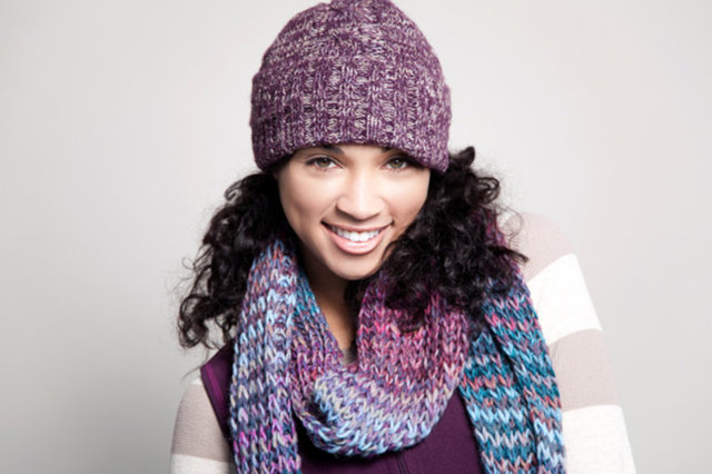 Saçları kıvırcık ya da sıkı dalgalı olanlar için Rasta stili bereler en uygun model olacaktır.  -