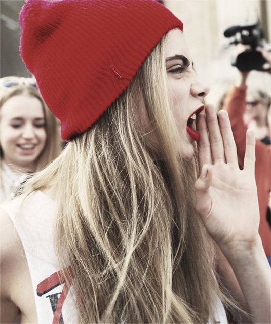 Eğer saçlarınız doğal kabarıksa ve bu hacmi kaybetmek istemiyorsanız sıkı berelerden uzak durmalısınız.  -