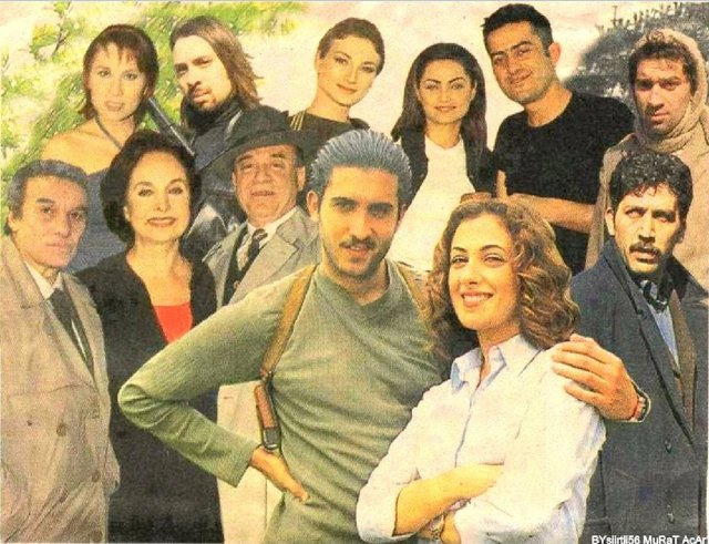 1999 - Yılan Hikâyesi - Mehmet Ali Alabora ve Meltem Cumbul başrollerindeydi. 1999-2002 yılları arasında yayınlanmıştı.