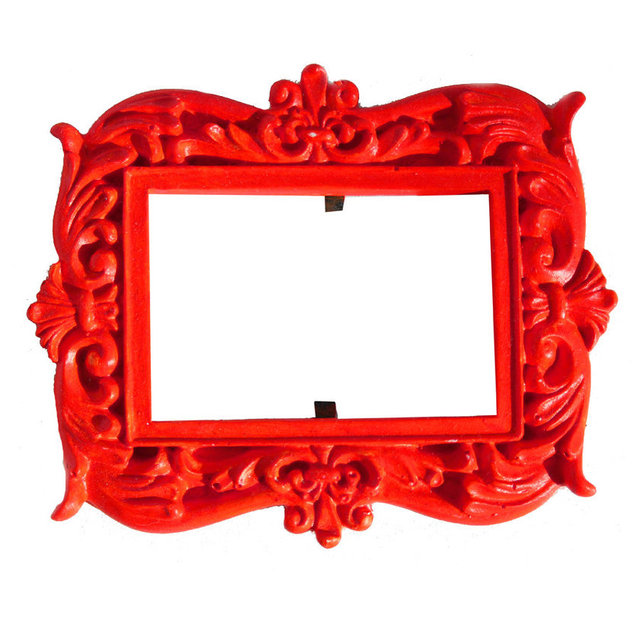Keyifli anılarınızı sonsuza dek yaşatmak için şık bir çerçeve, Ahşap Tasarım 22.99 TL.