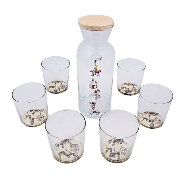 İçecek servisinizde kullanabileceğiniz, yeni yıl temalı şık ve konforlu bir takım, Tink 49.90 TL.