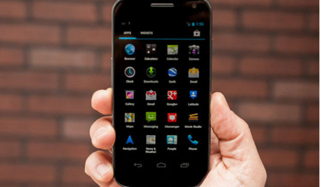 Galaxy Nexus 2011   -  - Nexus'un 3. nesli olan ve Samsung tarafından üretilen Galaxy Nexus, günümüzdeki Samsung'un efsanesi galaxy serisinin ilk telefonu olma özelliğine sahip.
