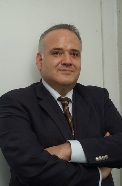 Vırvırın kralını ben yaparım da lisanına hakim değilim.(Lucescu'ya hitaben)