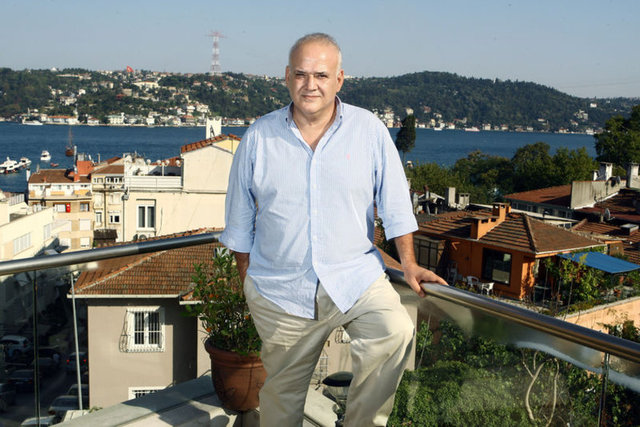 Metin Tokat adamsan yarın beni ararsın.