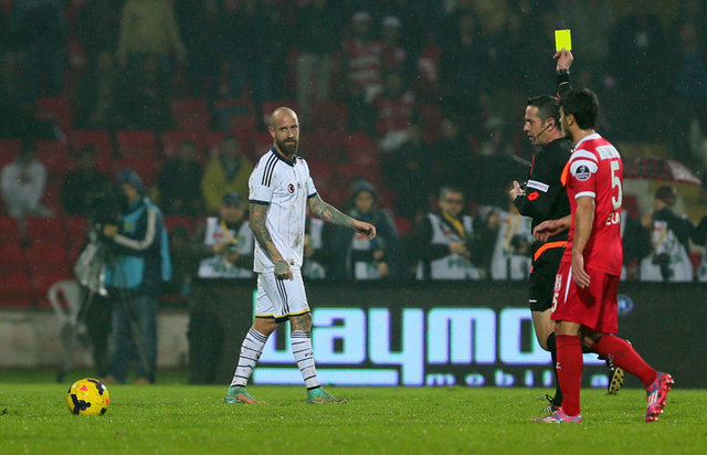 - Meireles o kadar enteresan bir gol attı ki o bile böyle bir gol beklemiyordu