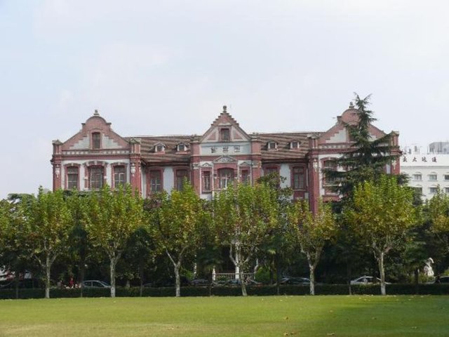 16	Shanghai Jiao Tong Üniversitesi	 -  - Ülke: Çin  -  - Skor: 41.8