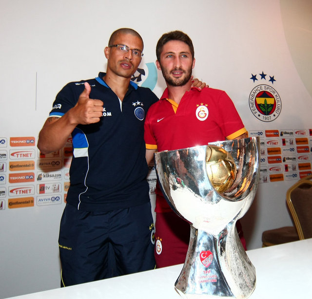 "Hiçbir zaman, hiçbir yerde rakip taraftarlarca kötü muamele görmedim. Gerçekten teşekkürler!"