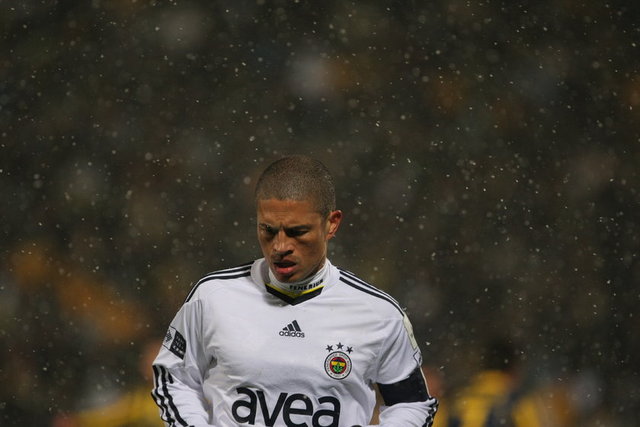 2000 Flamengo Maç: 12 Gol: 3 Asist: -  - 2000-2001 Palmeiras Maç: 60 Gol: 24 Asist: 21