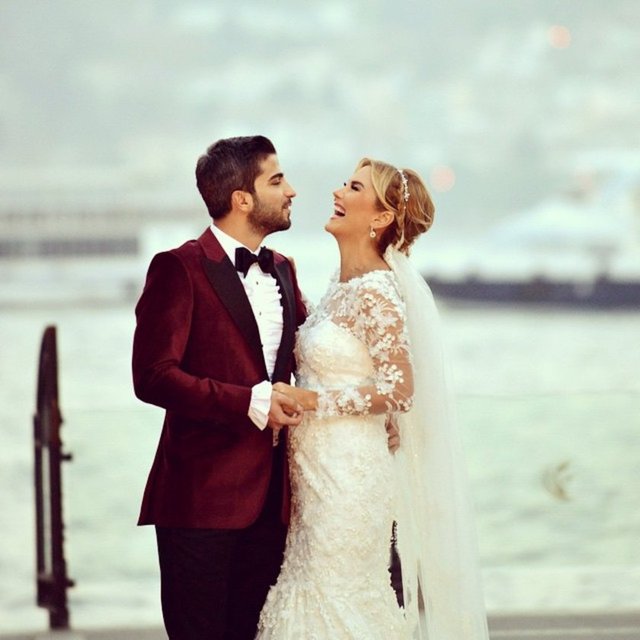 Haziran ayında evlenen Ece Erken-Serkan Uçar çifti, merakla beklenen düğünlerini yaptı.