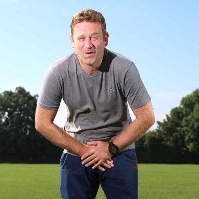 "Zor bir dönem geçirdiğim için rahatlamaya ihtiyacım vardı. Doktorlar yaptığım şey nedeniyle ölebileceğimi söyledi. Ama yaşıyorum ve eşim de beni affetti. Acı içinde geçirdiğim o iki günden sonra artık kendimi şanslı biri olarak görüuorum, mutluyum."