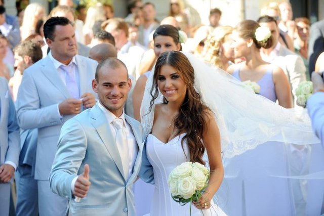 WESLEY SNEIJDER - YOLANTHE CABAU