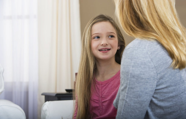 Ne olursa olsun onu sevdiğinizi, ama doğru bildiğinizi onunla paylaşacağınızı söyleyin.