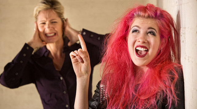 Yargılamadan önce anlamaya çalışın.