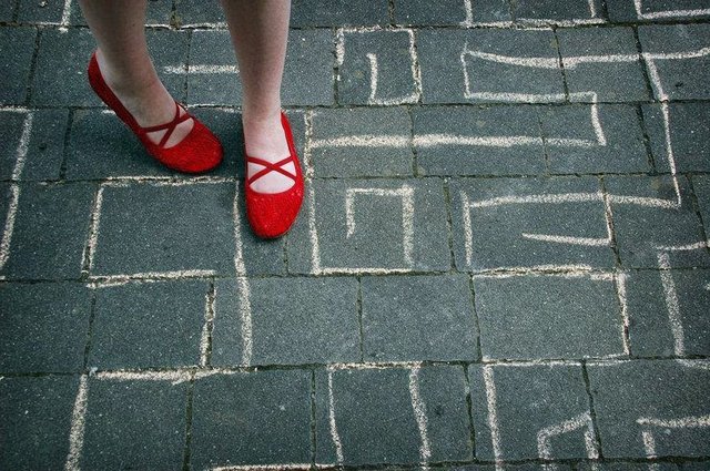 6-Yürürken çizgilere basmama