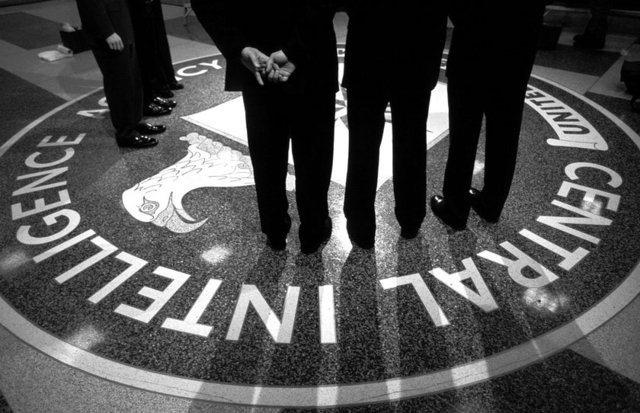 2 KASIM 2005: - Washington Post, CIA'nın Doğu Avrupa'daki gizli hapishanelerini ortaya çıkardı.