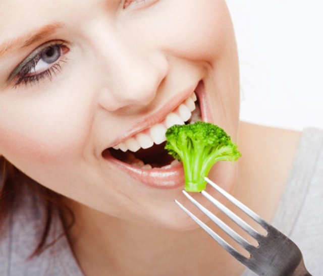 Yeşil yapraklı sebzeler vücuttan fazla suyu atmaya yardımcı olur.