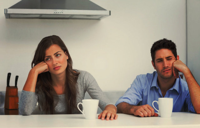 İlk buluşmalarda yaşanan garip sessizlikleri ortadan kaldırmak için lunaparkta buluşup hız trenlerine binmeyi deneyin. Hayatınızın en iyi ilk buluşması olacaktır.  -