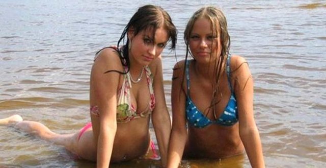 37.Kızlar erkeklerden daha önce cinsel deneyimle karşı karşıya kalıyor. 14 ile 17 yaş arasında kızların %38'i cinsel bir deneyim yaşıyor.