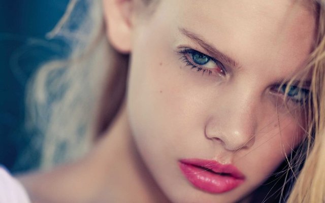 45.Aşk yaparken boyut çok önem taşımıyor. İnsanlar genellikle kendi ırklarında ve eğitim seviyesindeki kimseleri çiftleşmek için tercih ediyor. İngiltere'de yapılan bir araştırma şişman insanların eş olarak yine kendilerine yakın kişleri tercih ediyor.