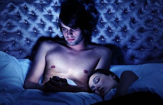 8.Yatak odası en çok seks için tercih edilen yerlerden. İkinci ise arabalar geliyor.