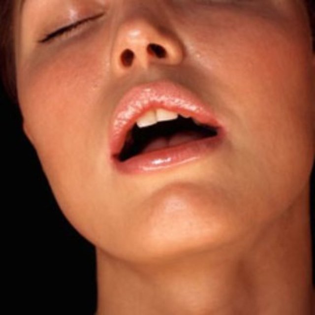 10.Kadınlar için orgazmların en iyi yaşanacak zamanı adet dönemlerinde oluyor.