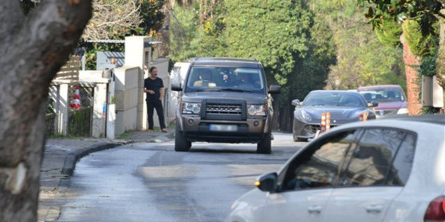 Önal'ın aracı Yılmaz'ın evinin önünde görüntülenmişti.
