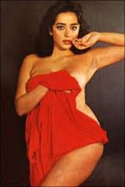 1976 yılında Türkiye güzeli seçildikten sonra beyazperdeye adım atan Aydoğan, 80'li yıllarda sahnelerde de boy göstermiştir