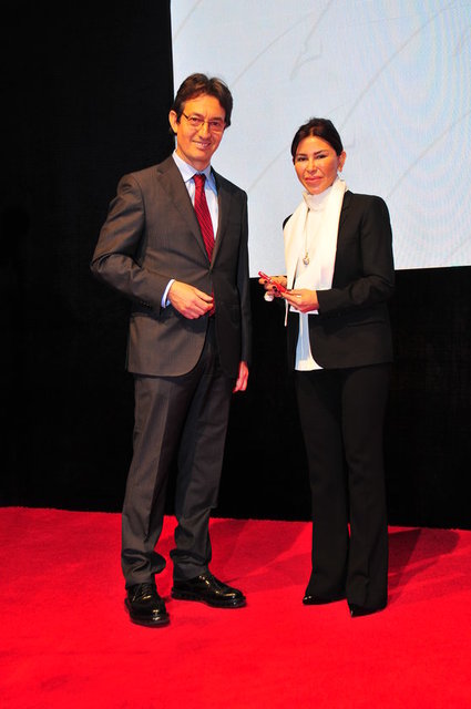 MUZAFFER AKPINAR, SUZAN SABANCI DİNÇER