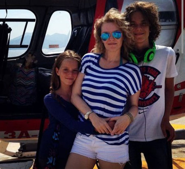 YASMİN PARİS UZAN, ALARA KOÇİBEY, RENÇ EMRE UZAN 