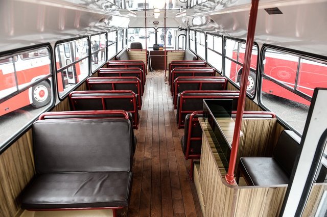 İETT Araçbakım İşletme Müdürü Kazım Taylan Sever, bugüne kadar 4 ayrı nostaljik otobüsü aslına uygun imal ettiklerini söyledi.