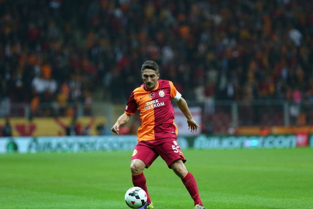 Krampon-ül deccal-üryan-ül kayb-i kürre: Futbolcunun topu kaybetmesi