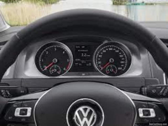 Şerit değiştirirken verilen kısa sinyalin 3 kereden 4 kereye yükseltimi (Destekleyen Modüllerde) -