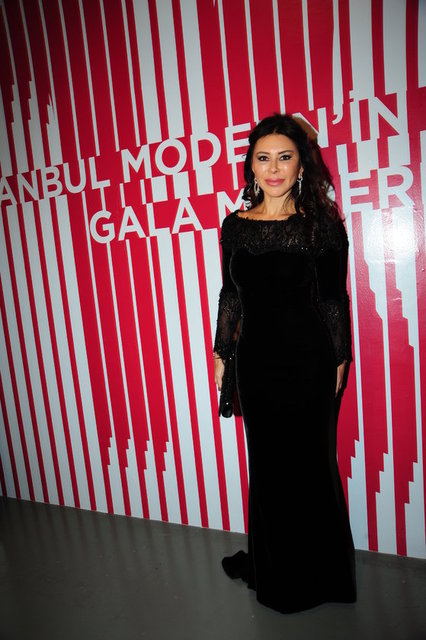 SUZAN SABANCI DİNÇER 