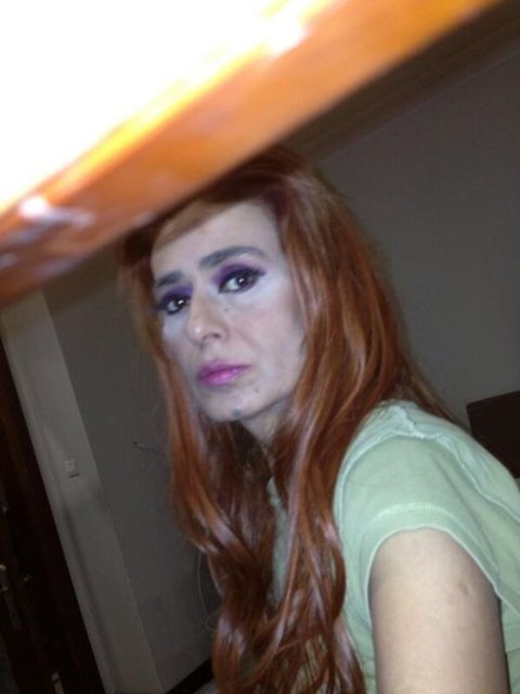 Yıldız Tilbe'nin sosyal medyada paylaştığı makyajsız fotoğrafları ve attığı tweetler de çok konuşuluyor.