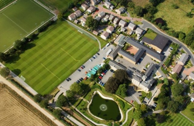 Leeds United AFC - Thorp Arch - 121.000 m² - 1994  -