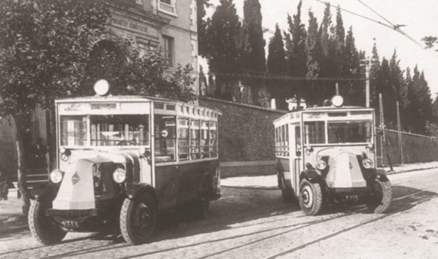 Bu otobüsler "Beyazıt Meydanı-Bakırcılar-Fuatpaşa-Mercan-Sultanhamam-Yenicami Eski Postane" arasında hizmet vermeye başladı.
